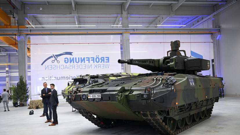 Inauguration of new Rheinmetall artillery plant, in Unterluess