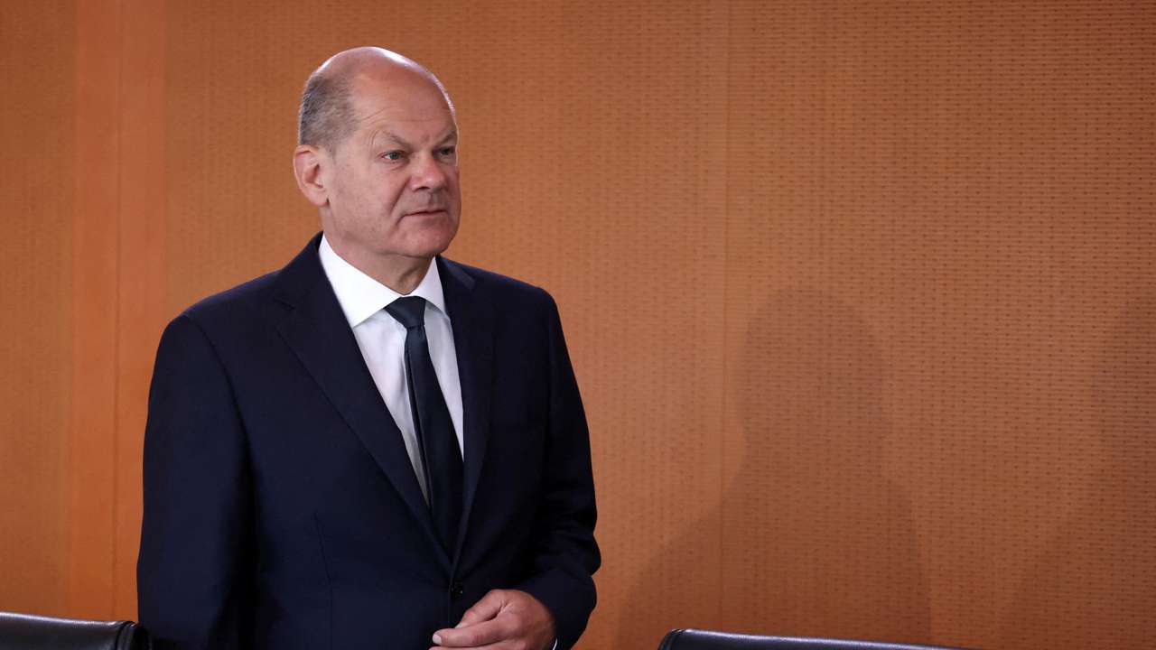 FILE PHOTO: Weekly German cabinet meeting in Berlin