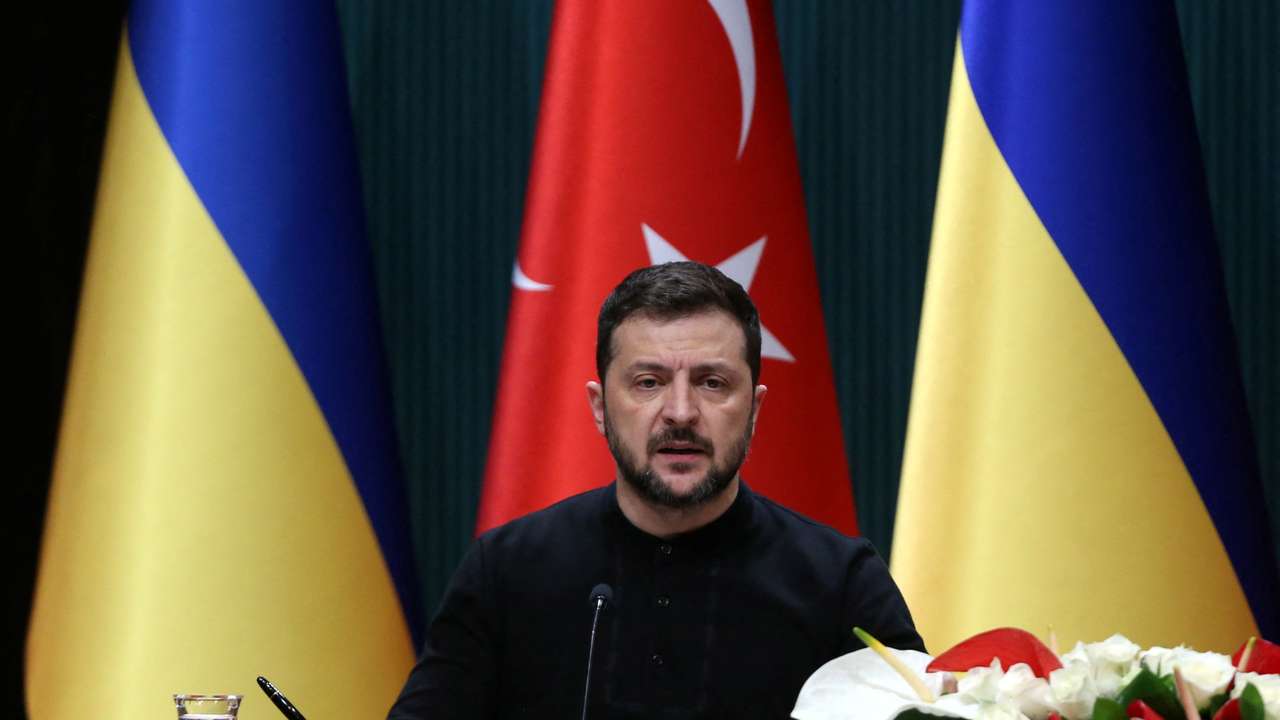 Ukrainian President Volodymyr Zelenskiy visits Turkey