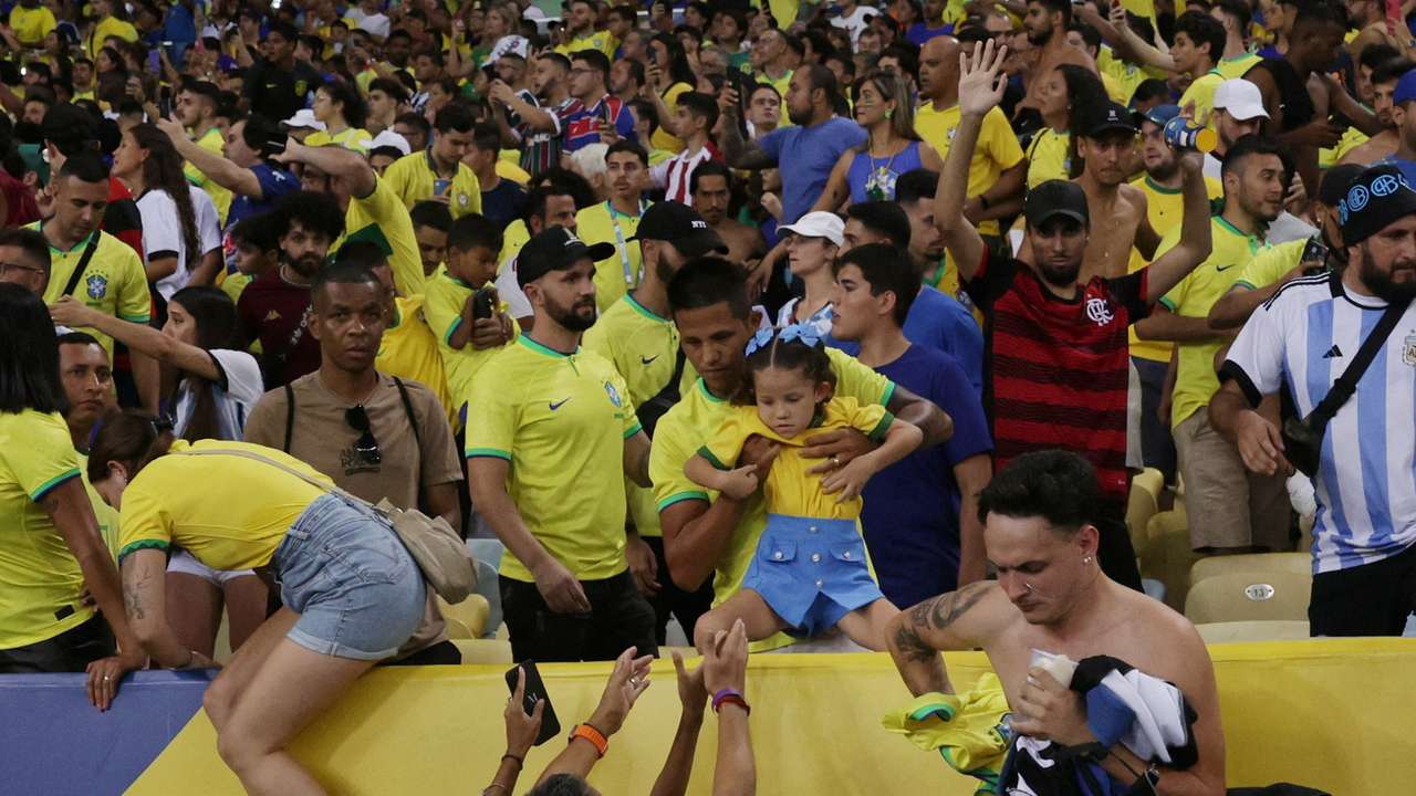 FILE PHOTO: World Cup - South American Qualifiers - Brazil v Argentina