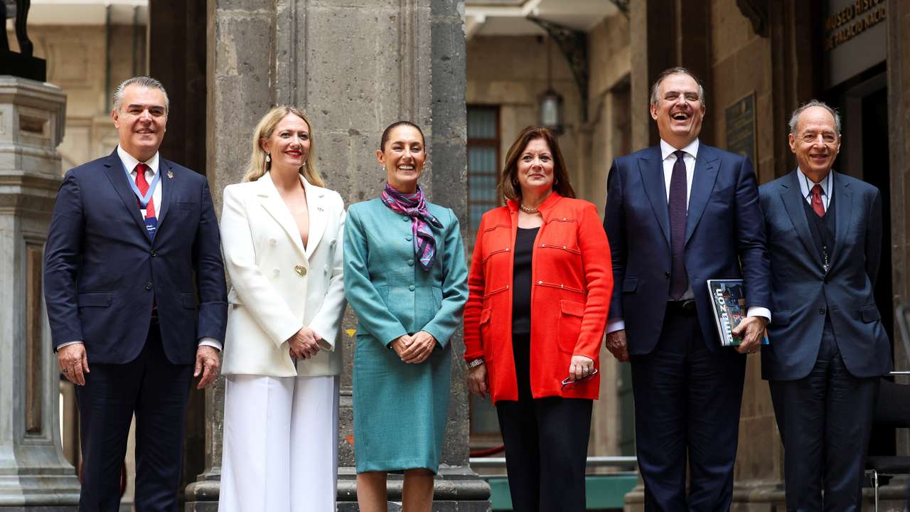 Mexican President Claudia Sheinbaum holds a press conference after a meeting with business people from Mexico and the United States, in Mexico City