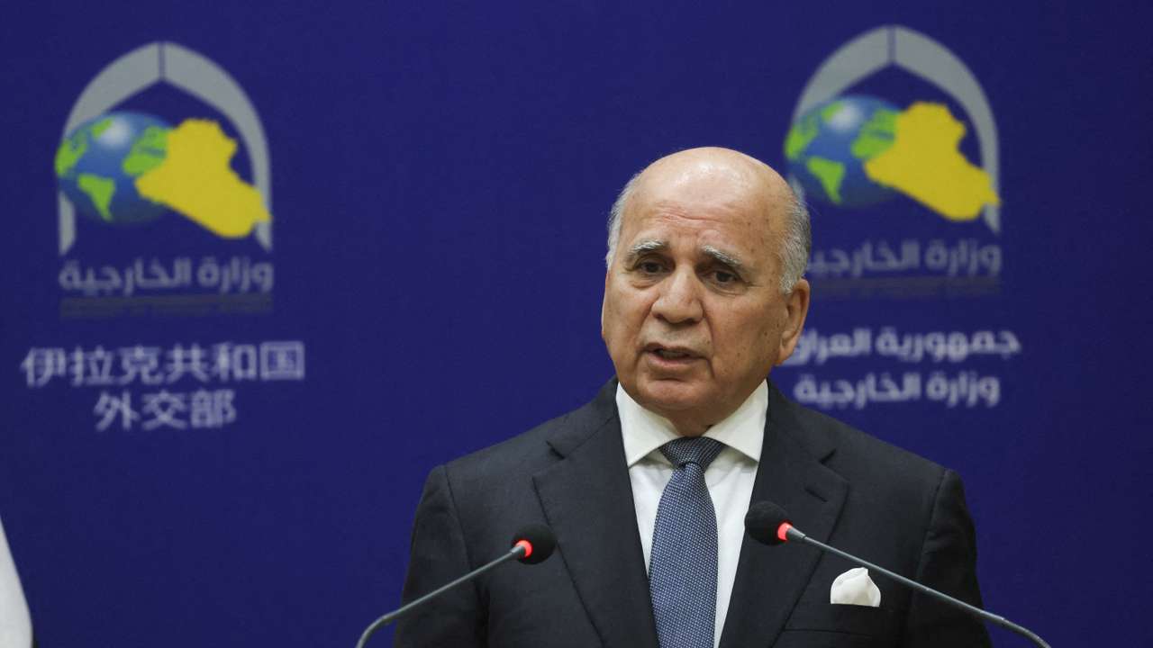 Spanish Foreign Minister Albares and his Iraqi counterpart Hussein hold a joint press conference in Baghdad