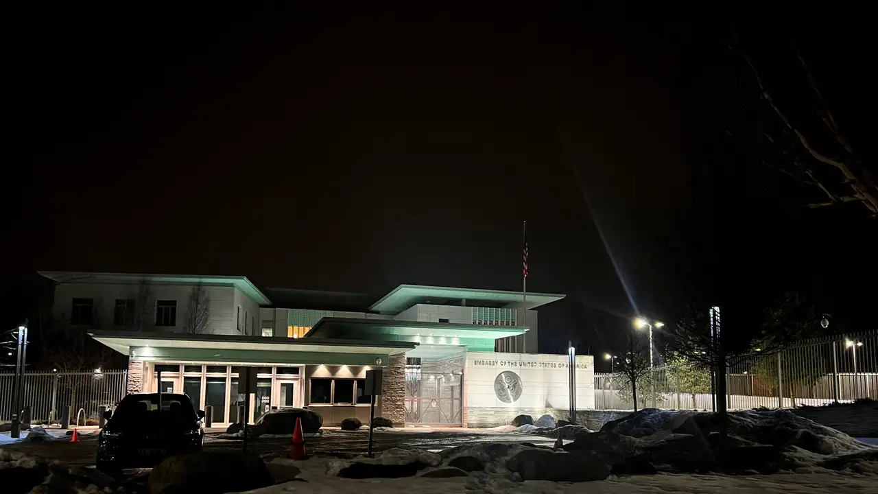 Explosion hits U.S. embassy in Oslo, causing minor damage, police say