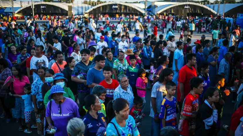 Fighting between Thailand and Cambodia spreads along contested border