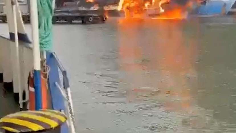 Fire breaks out at Russian port of Kavkaz