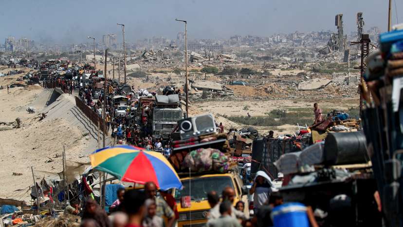 Displaced Palestinians move southward after Israeli forces ordered residents of Gaza City to evacuate to the south