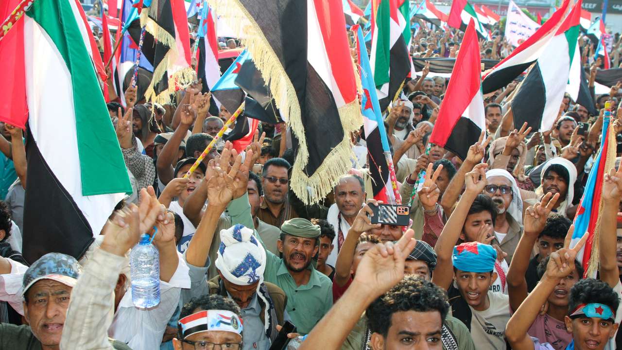 Supporters of the UAE-backed separatists rally in Aden