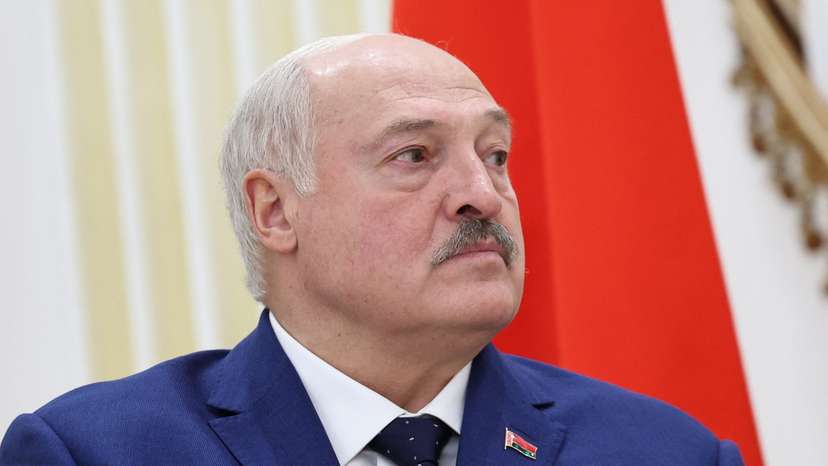 Russian President Putin and Belarusian President Lukashenko visit Volgograd ahead of May 9 Victory Day