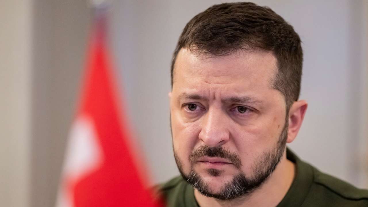 Ukrainian President Volodymyr Zelenskiy visits Switzerland