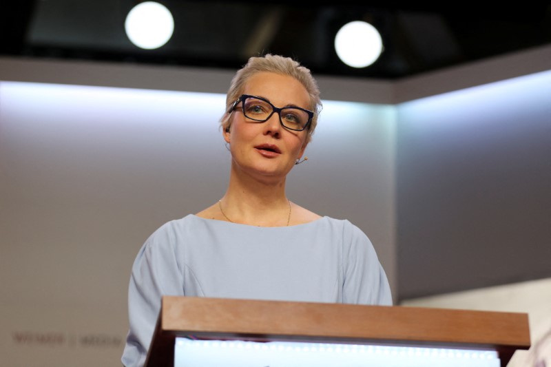 Yulia Navalnaya receives 'Media Freedom Prize' in Tegernsee