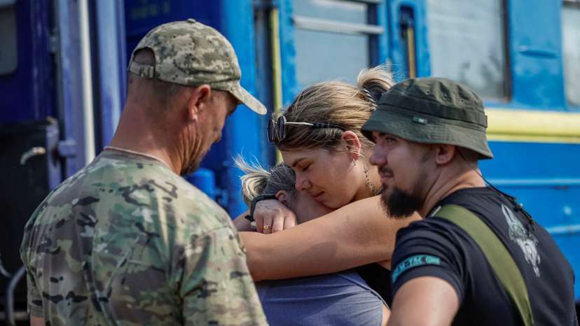 Ukrainian servicemen meet loved ones during break from duty, in Kramatorsk