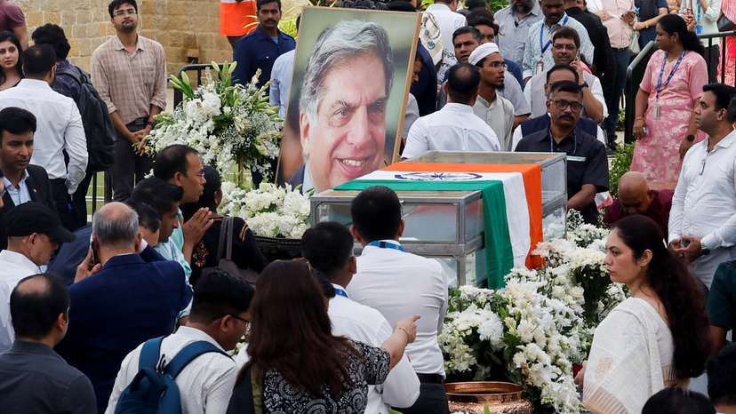 People pay their respects to the former chairman of Tata Group Ratan Tata, in Mumbai