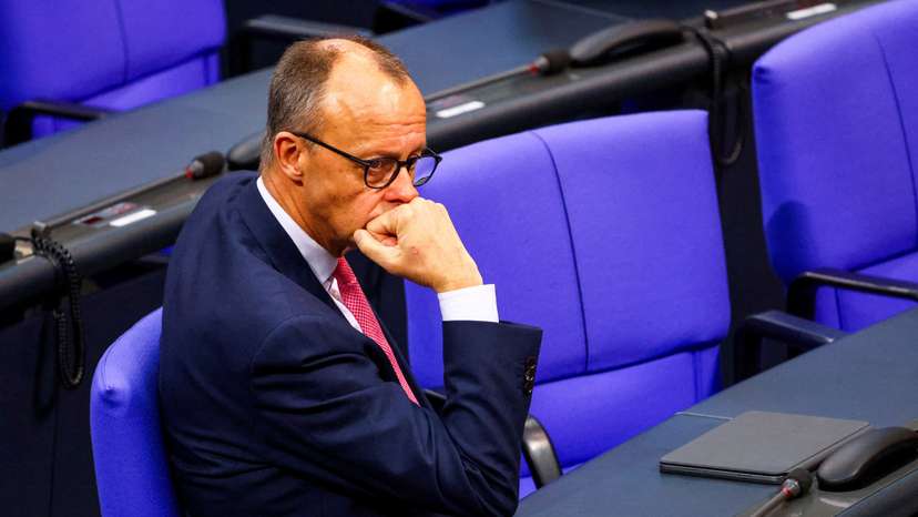 Session of the lower house of parliament Bundestag