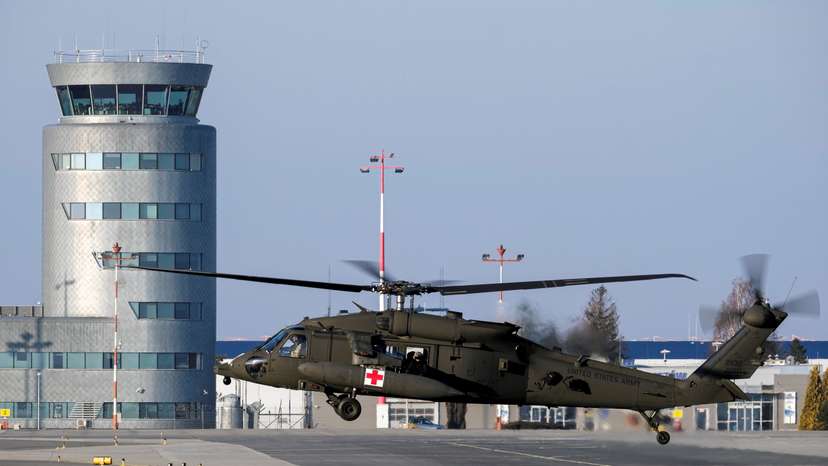 U.S. troops arrive in Poland to reinforce Eastern Europe allies