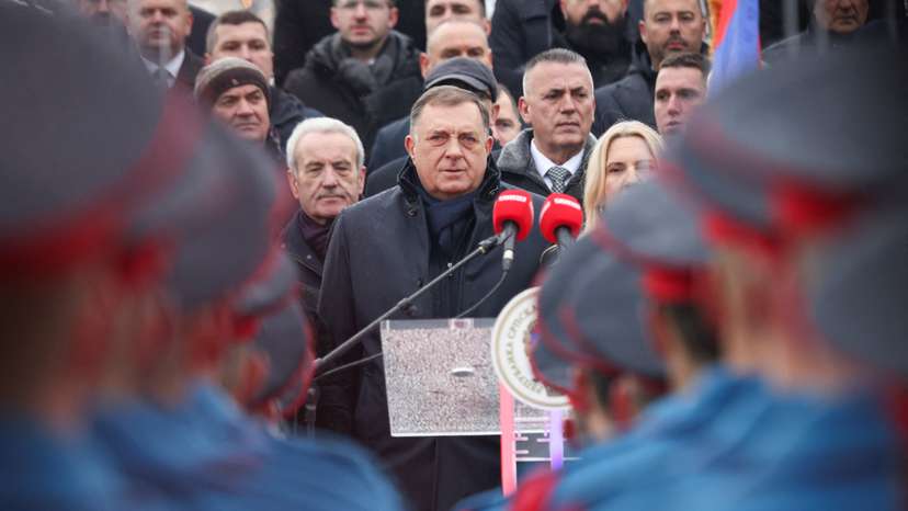 Bosnian Serbs celebrate their autonomous region's statehood day