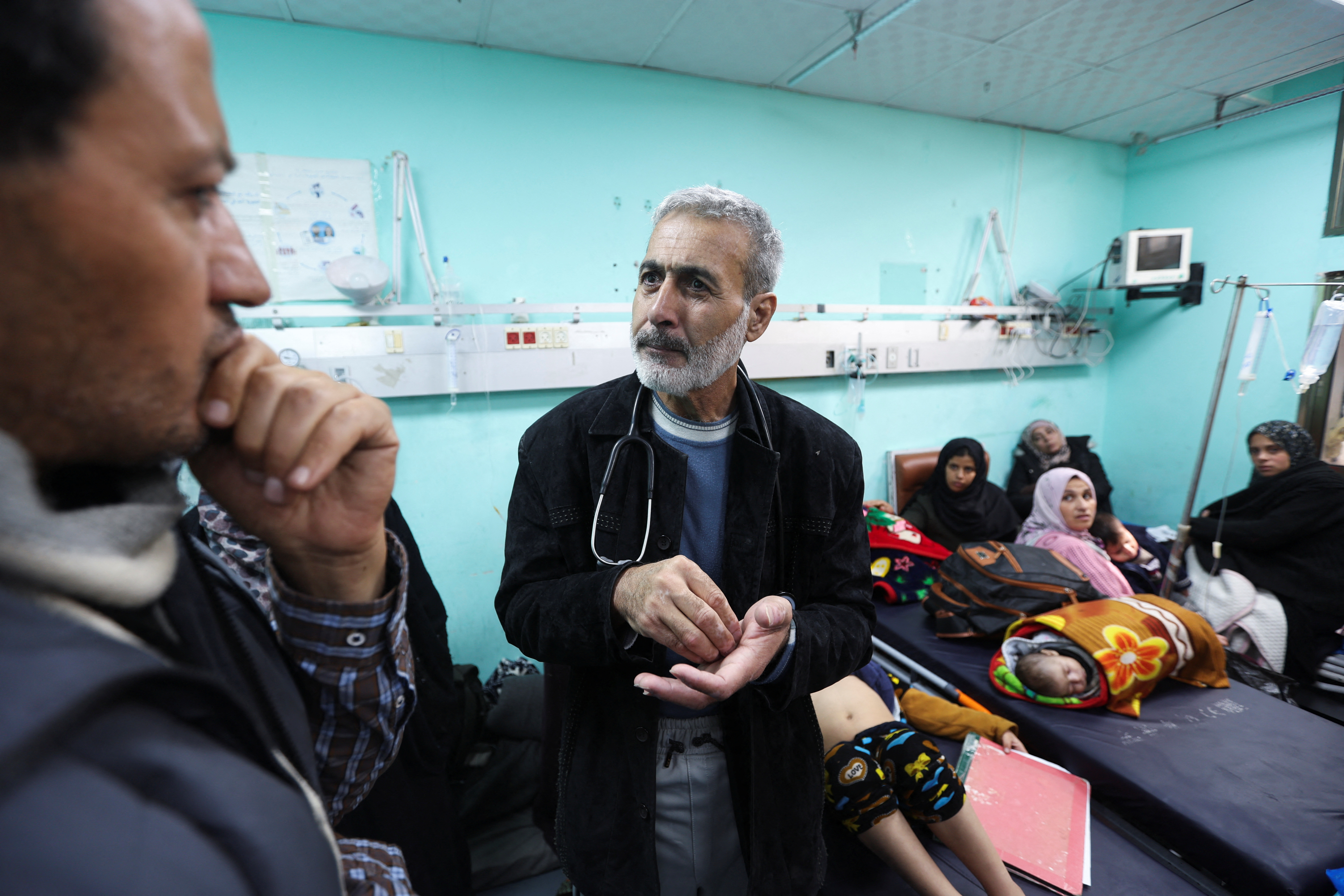 Palestinian doctor recounts ill-treatment during his detention by Israel