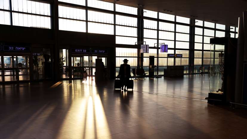 Israel bans flights to stop coronavirus spread