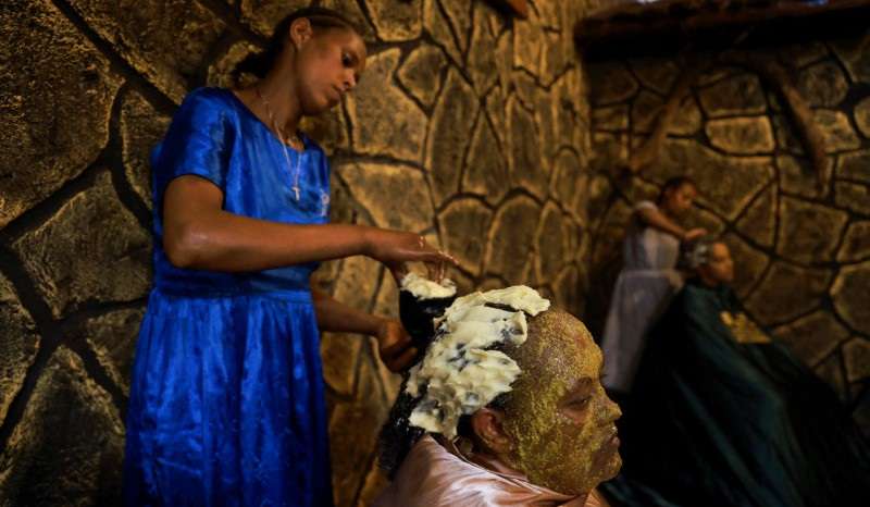 Ethiopia's traditional 'sauna' therapy gains big city popularity in Addis Ababa