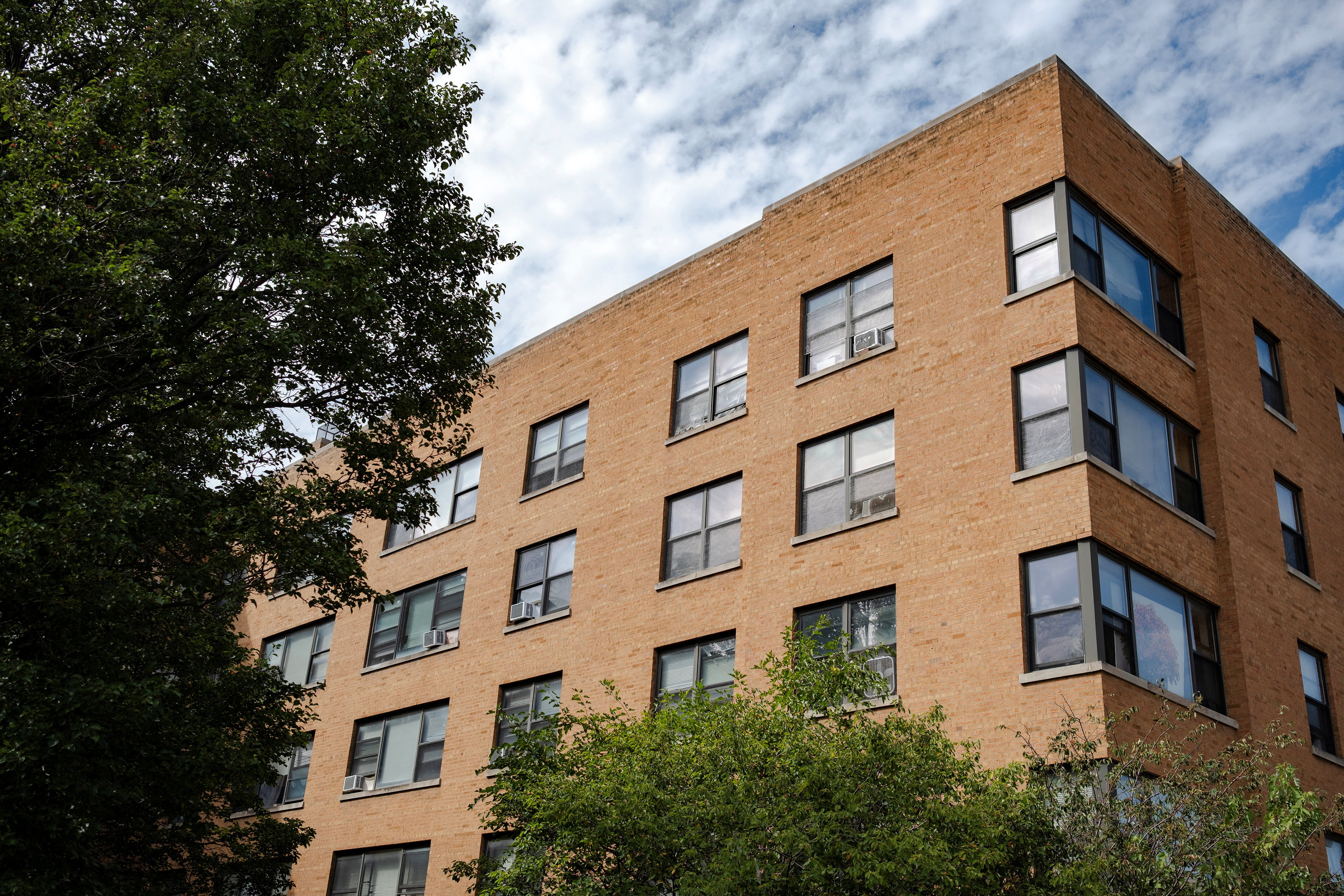 Apartment complex on the south side of Chicago following a large scale ICE raid
