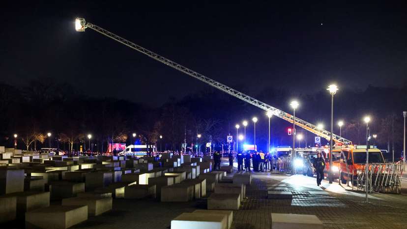 Suspected stabbing attack at the Holocaust Memorial in Berlin