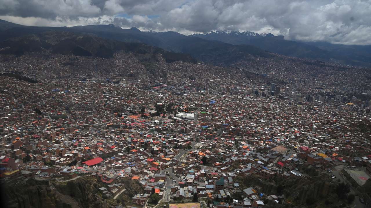 Bolivia works to revive its energy sector and strengthen its regional role, in El Alto