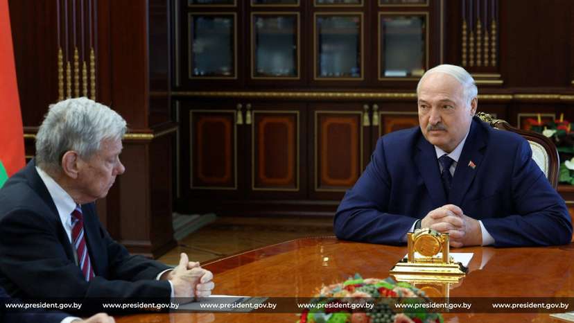 Belarusian President Lukashenko and U.S. envoy Coale meet in Minsk