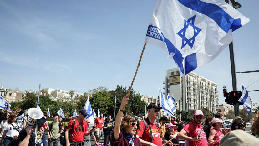 Rally against the government and in support of the release all hostages in Tel Aviv