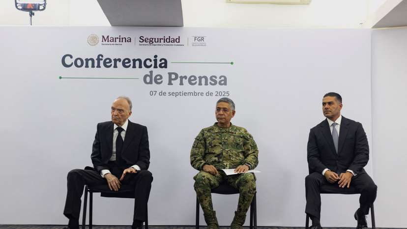 Mexican Security Minister informs about investigations into seized pretoleum tanker