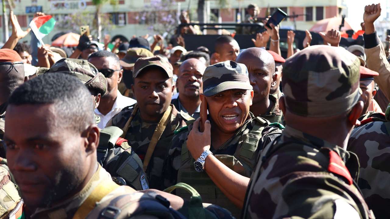 Military on stage as Madagascar celebrates president leaving country