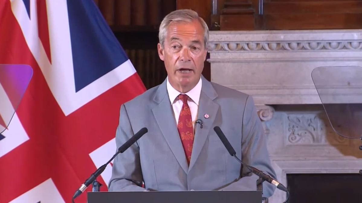UK Considers Sending Offenders to El Salvador