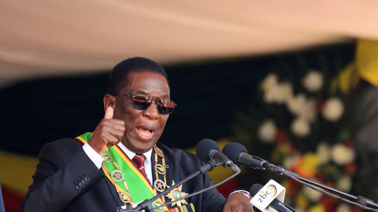 FILE PHOTO: Zimbabwe President Emmerson Mnangagwa speaks during his inauguration at the National Sports Stadium in Harare, Zimbabwe September 4, 2023. REUTERS/Philimon Bulawayo/File Photo