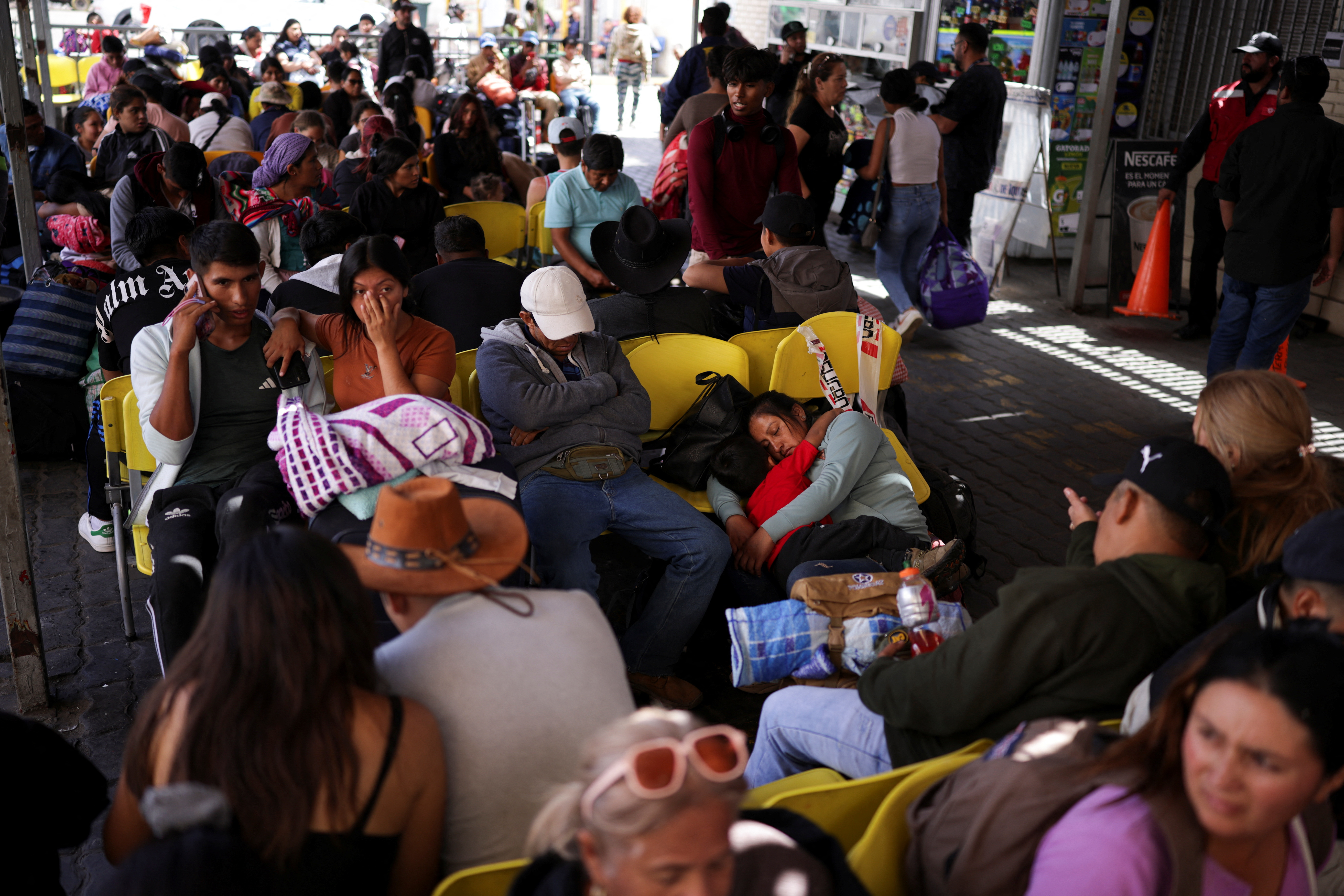 Crime, migration and the specter of Tren de Aragua steer Chile's election