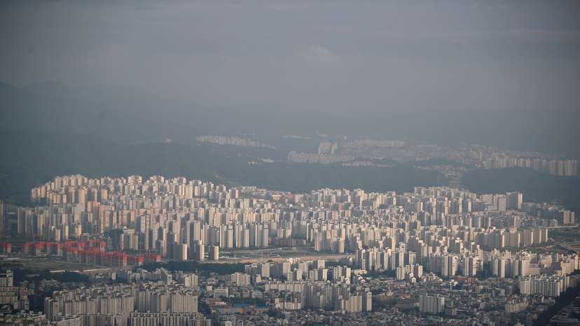 A general view of apartment complexes in Seoul