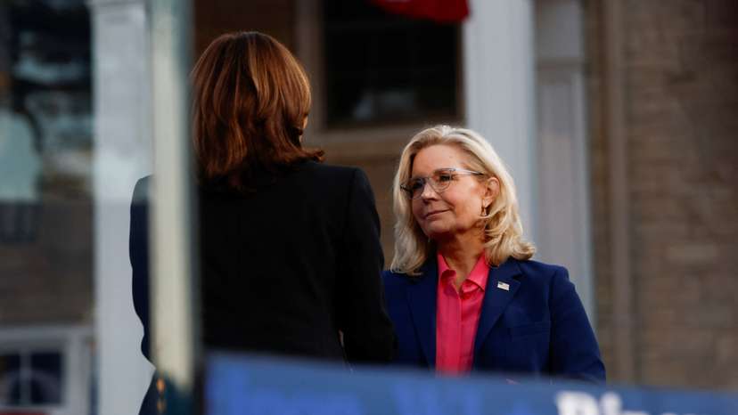 Democratic presidential nominee Harris visits Wisconsin