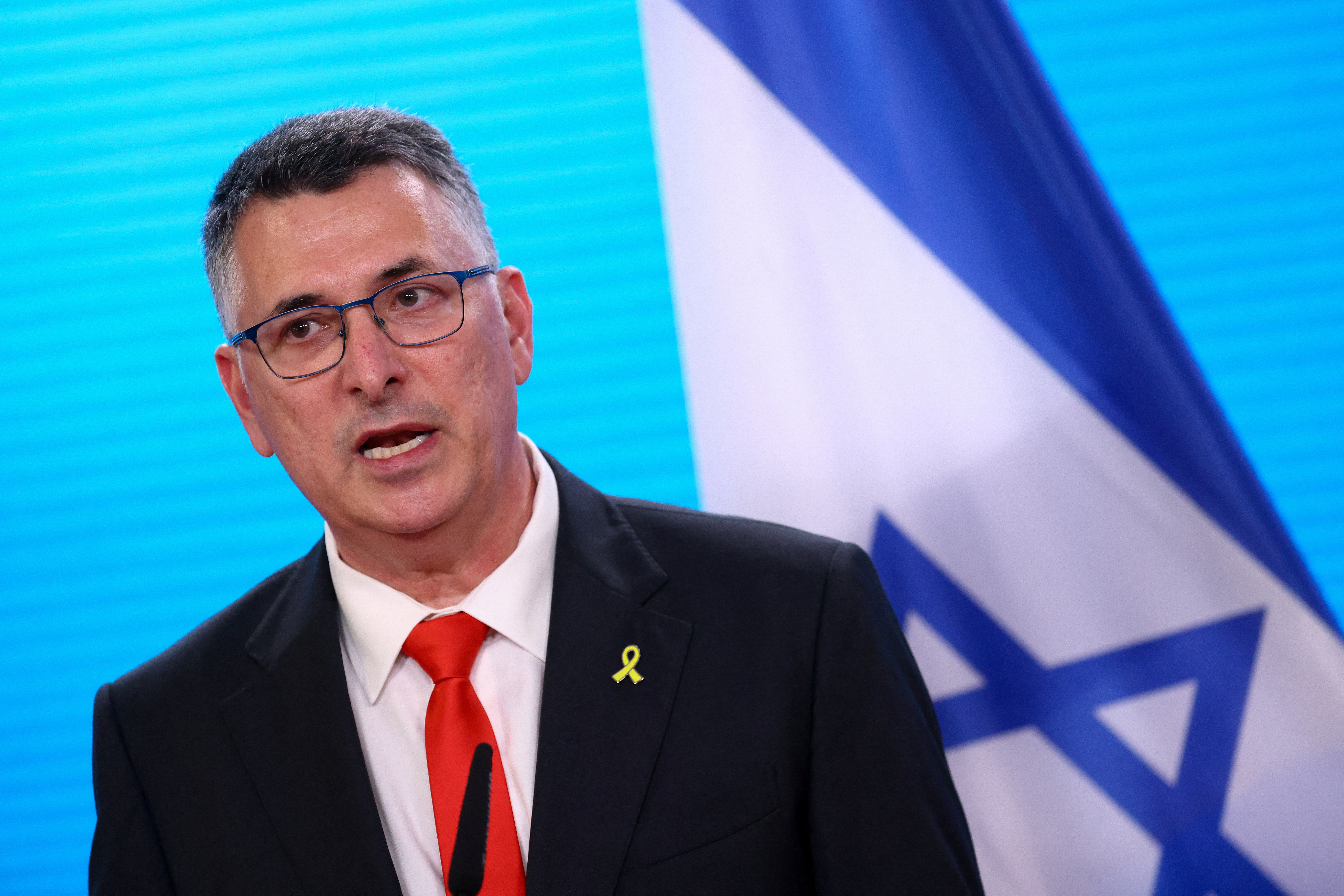 German Foreign Minister Johann Wadephul and Israeli Foreign Minister Gideon Saar attend a press conference in Berlin