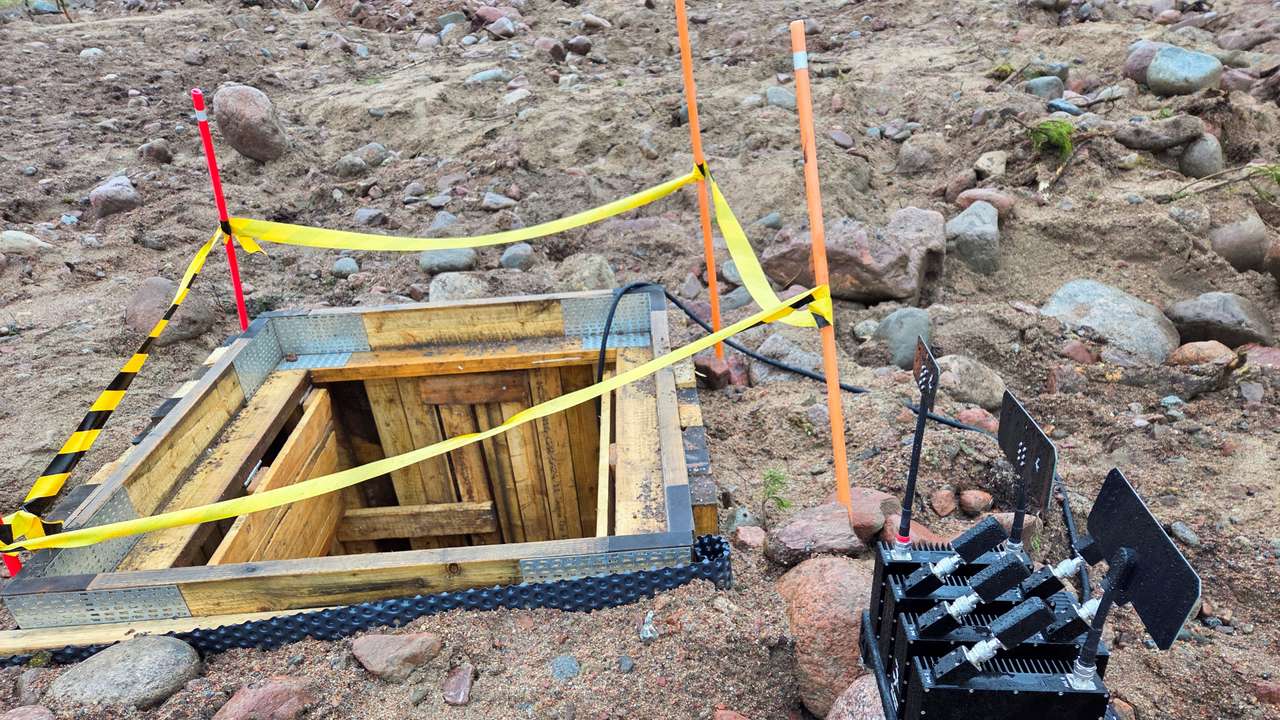 A Sky Wiper Omni Max jammer, made by a Lithuanian company NT Service, sits next to an abyss, in Niinisalo