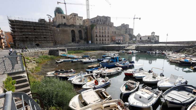 FILE PHOTO: Life on the edge of Italy's 'super volcano'