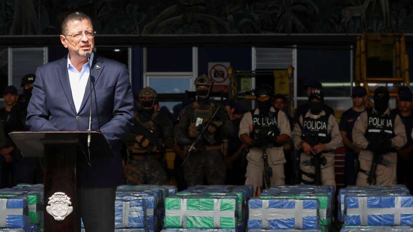 Costa Rica’s president visits El Salvador’s mega-prison amid regional security talks