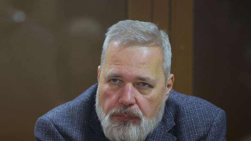 Russian rights activist Orlov in court for discrediting army