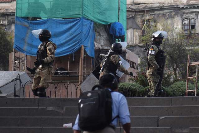 Bolivia's armed forces mobilize as President Arce "denounced the irregular mobilization", in La Paz