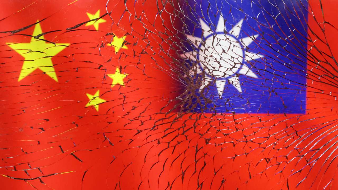 Illustration shows Chinese and Taiwanese flags
