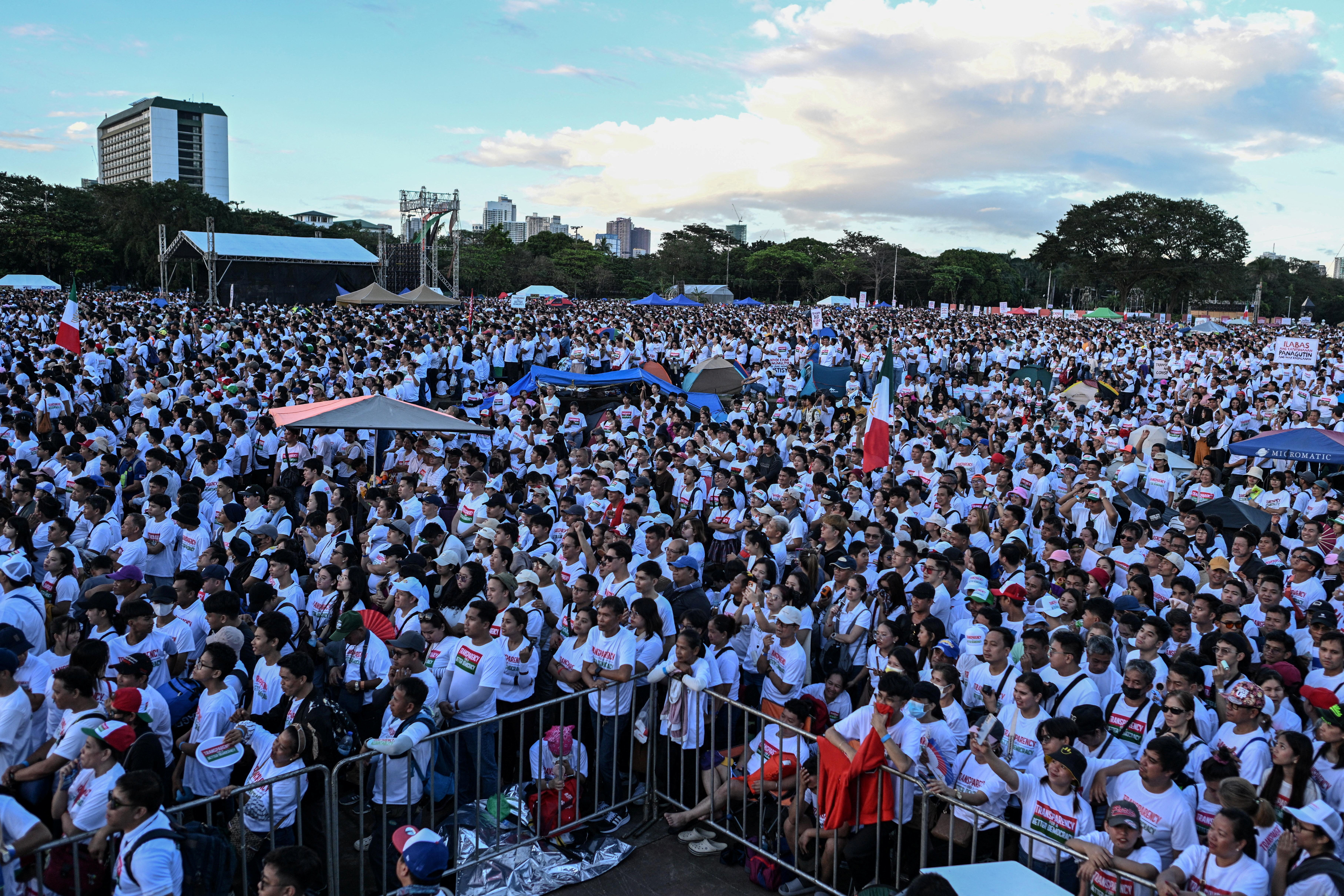 Philippine religious group holds anti-corruption rally in Manila