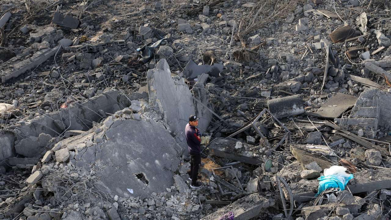 Aftermath of an Israeli strike on a house, in Khan Younis