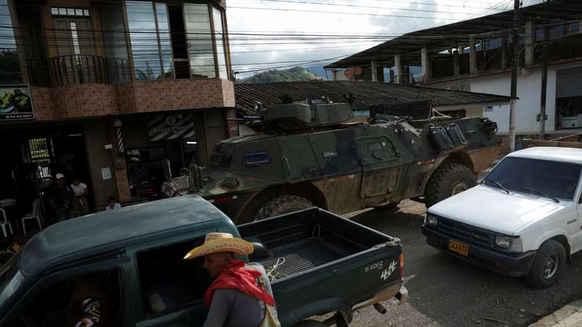 In Colombia coca-growing region, transition to peace is stumbling