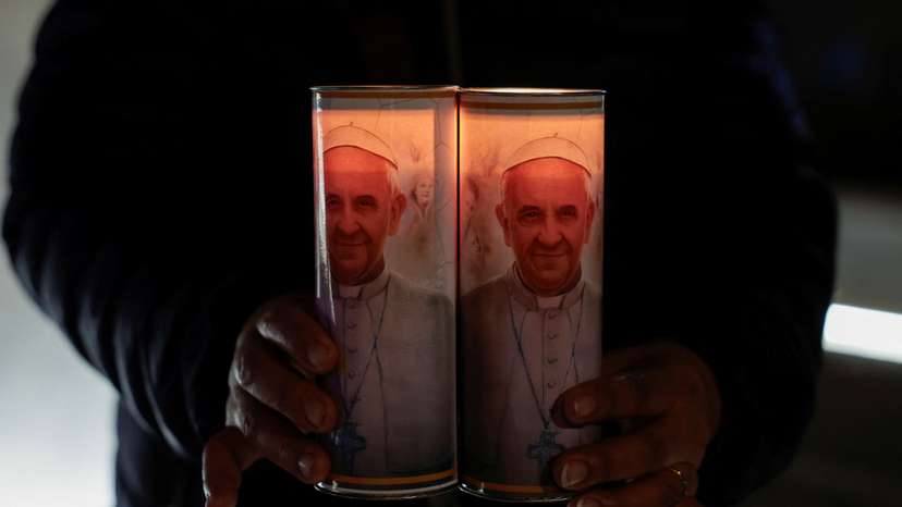 Pope Francis continues treatment for a respiratory tract infection at Gemelli hospital