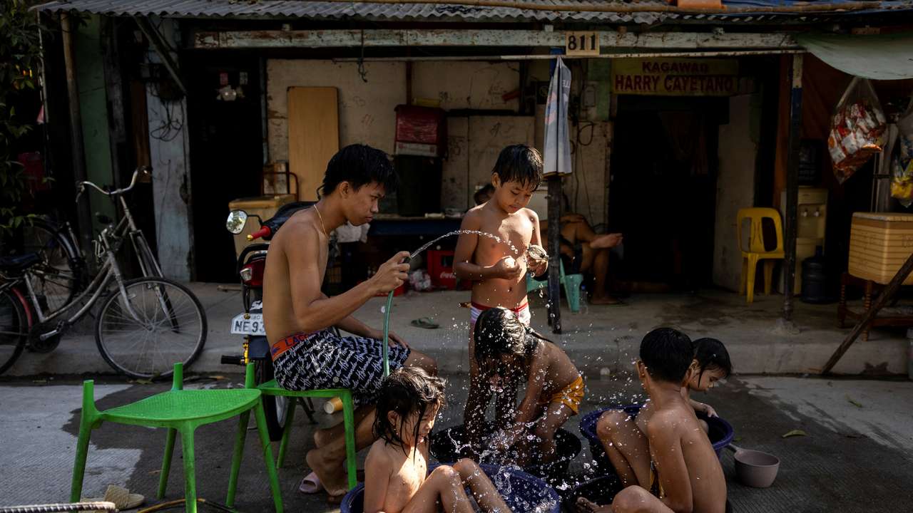Extreme heat in Manila