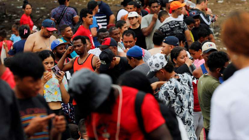 FILE PHOTO: Record half-million migrants crossed Central America's dangerous Darien Gap in 2023