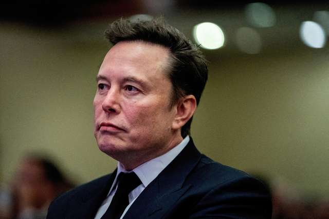 FILE PHOTO: Elon Musk