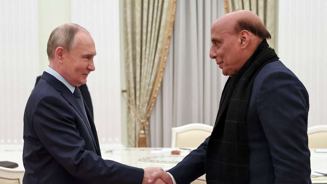 Russian President Putin meets Indian Defence Minister Singh in Moscow