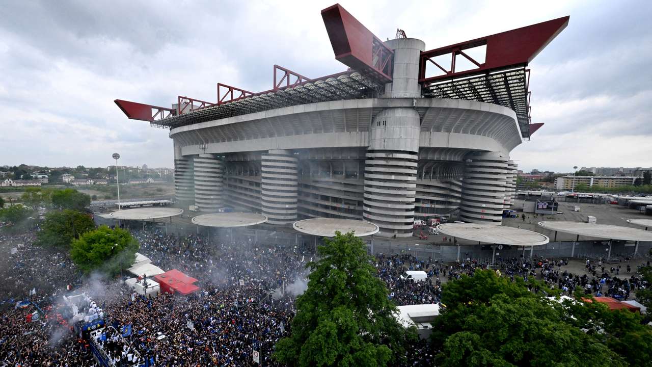 FILE PHOTO: Serie A - Inter Milan celebrate winning Serie A